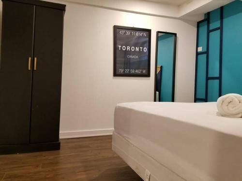 Pembroke 3* Toronto