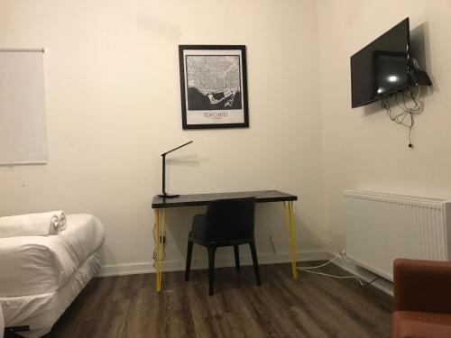 Pembroke 3* Toronto