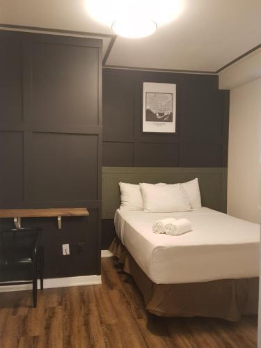 Pembroke 3*