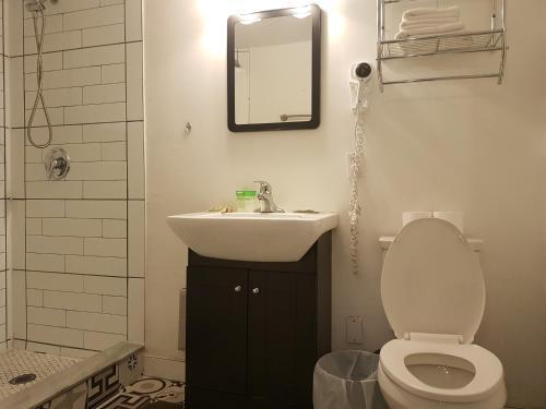 Pembroke Hotel Toronto